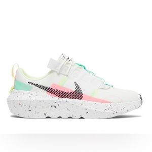 2021 Nike
Wmns Crater Impact 'Summit White'